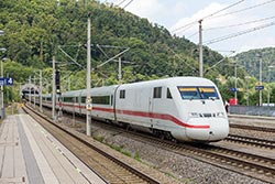 ICE 2 auf der Schnellfahrstrecke Nürnberg – Ingolstadt bei Kinding.   © 15.08.2024 Andre Werske