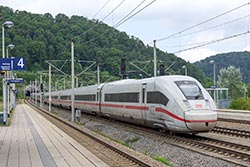 ICE 4 auf der Schnellfahrstrecke Nürnberg – Ingolstadt bei Kinding.   © 15.08.2024 Andre Werske