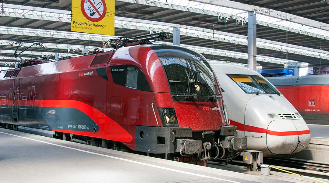 Railjet und ICE 2 in München Hbf