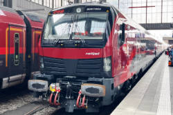 Railjet 2 in München Hbf © 08.04.2024 Speedjones1 (CC BY-SA 4.0)